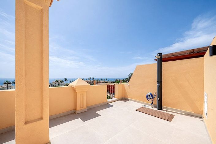 Image No.19-3 Bed Townhouse for sale