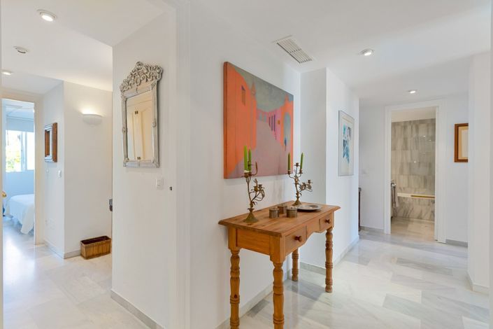 Image No.13-3 Bed Apartment for sale