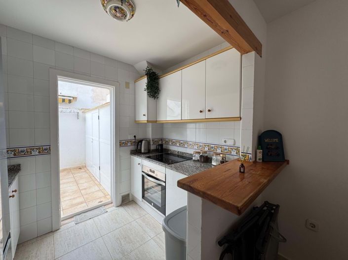 Image No.6-3 Bed Townhouse for sale