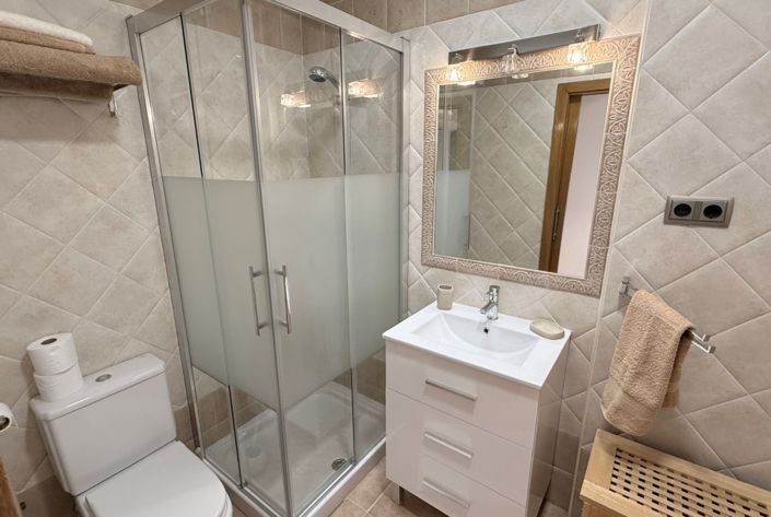Image No.9-3 Bed Townhouse for sale