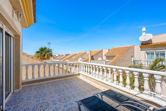 Image No.32-3 Bed Villa for sale