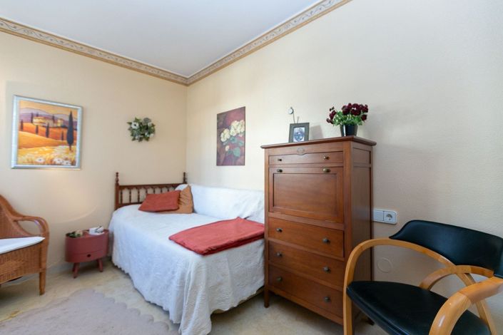 Image No.22-2 Bed Apartment for sale