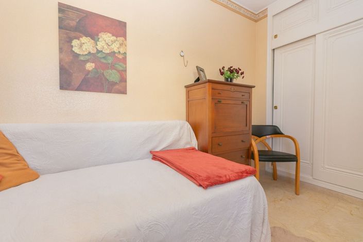 Image No.23-2 Bed Apartment for sale