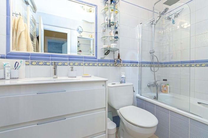Image No.28-2 Bed Apartment for sale
