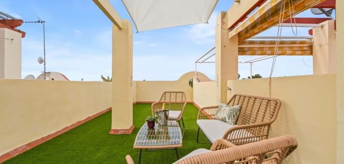 Image No.17-2 Bed Townhouse for sale