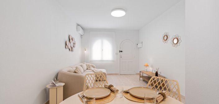 Image No.18-2 Bed Townhouse for sale