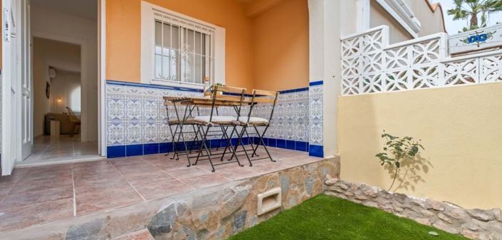 Image No.26-2 Bed Townhouse for sale
