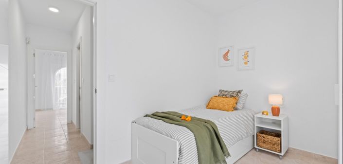 Image No.28-2 Bed Townhouse for sale