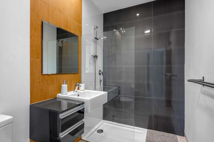 Image No.20-2 Bed Apartment for sale