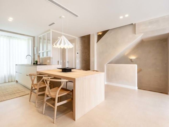 Image No.9-3 Bed Townhouse for sale