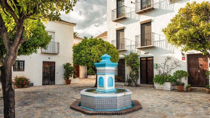Image No.17-2 Bed Townhouse for sale