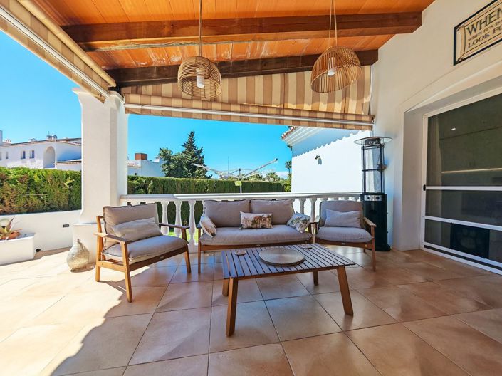 Image No.26-4 Bed Villa for sale