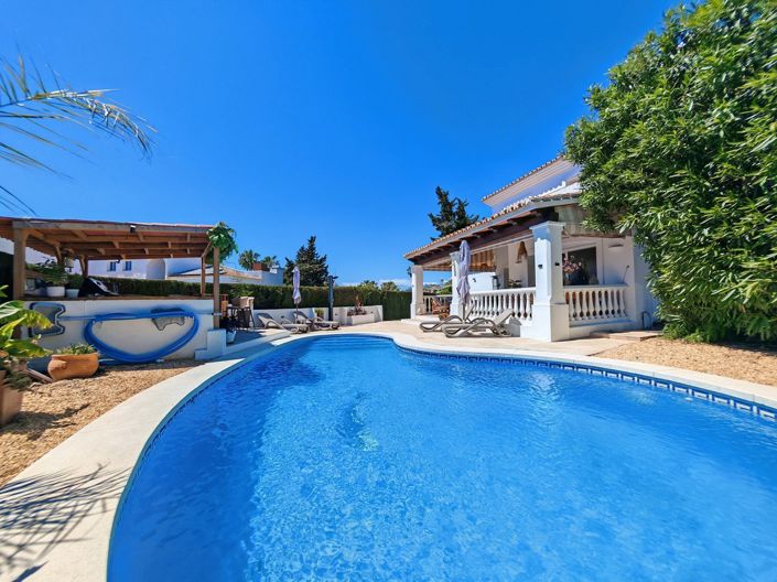 Image No.29-4 Bed Villa for sale