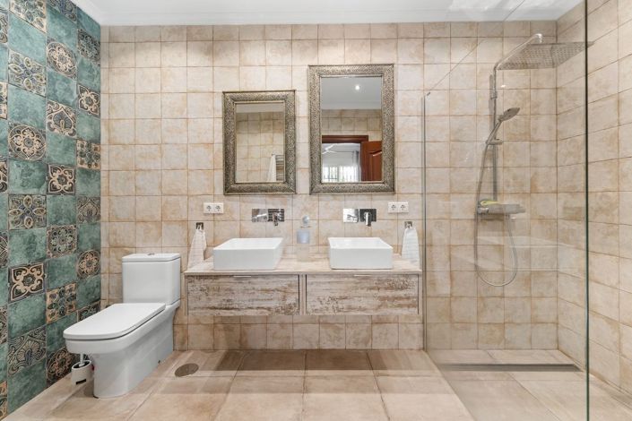 Image No.20-4 Bed Villa for sale