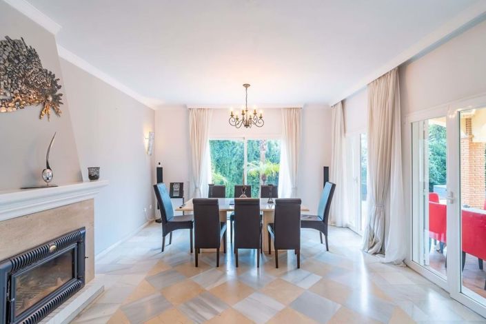 Image No.17-3 Bed Villa for sale