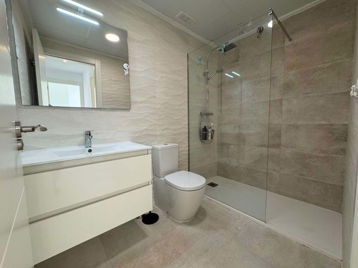 Image No.8-3 Bed Townhouse for sale