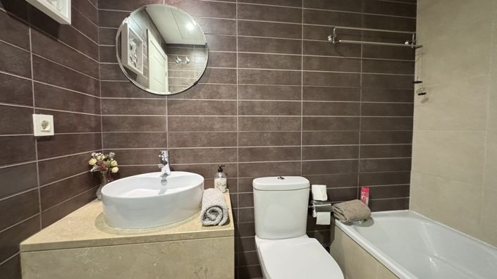 Image No.23-2 Bed Apartment for sale