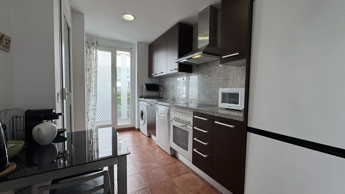 Image No.29-2 Bed Apartment for sale