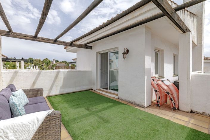 Image No.20-3 Bed Apartment for sale