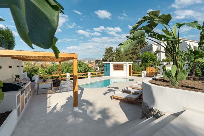 Image No.3-4 Bed Villa for sale