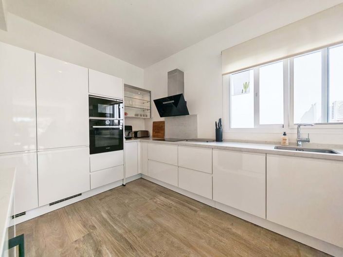 Image No.12-3 Bed Semi-Detached for sale