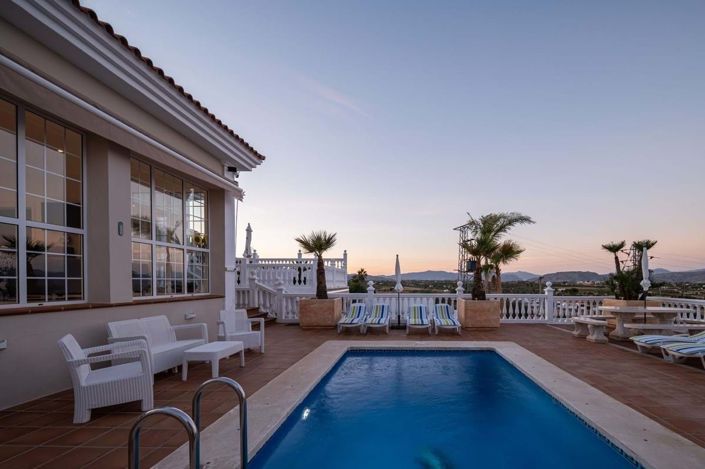 Image No.14-5 Bed Villa for sale