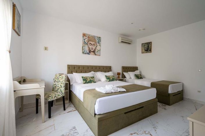 Image No.38-5 Bed Villa for sale