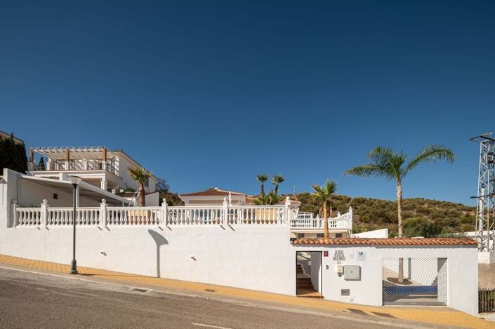 Image No.41-5 Bed Villa for sale