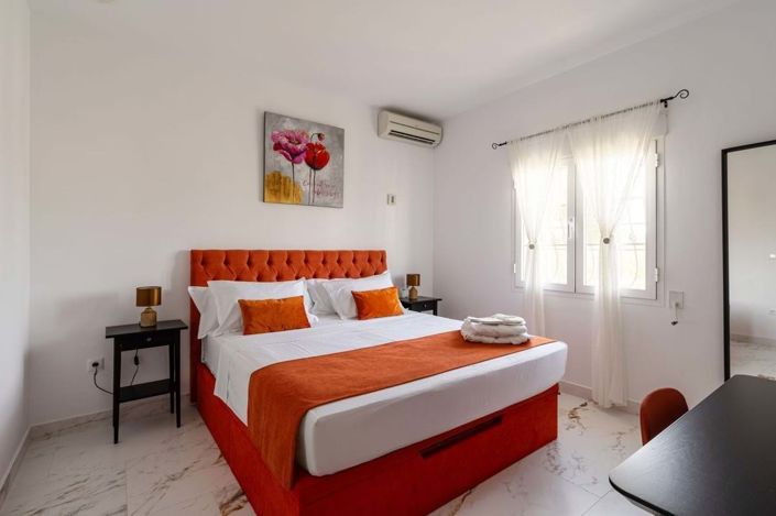 Image No.5-5 Bed Villa for sale