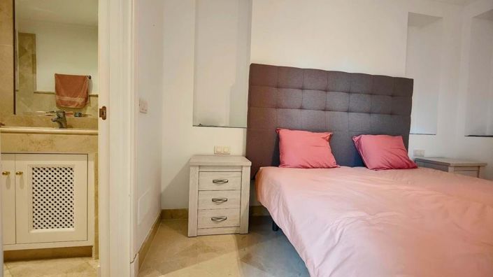 Image No.43-3 Bed Apartment for sale