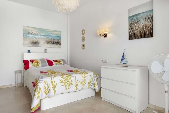Image No.40-5 Bed Villa for sale