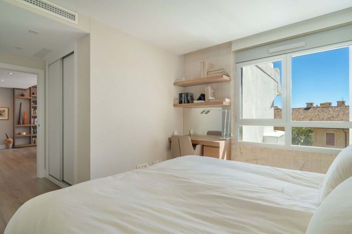 Image No.18-3 Bed Penthouse for sale
