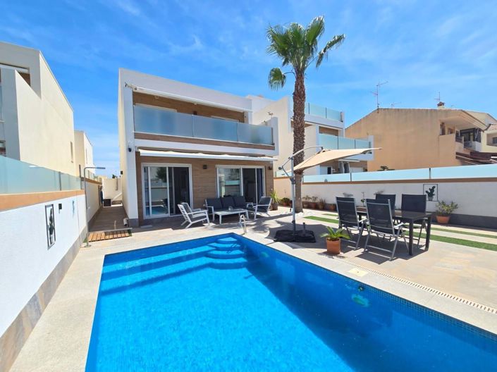 Image No.4-Villa de 3 chambres à vendre à Orihuela Costa