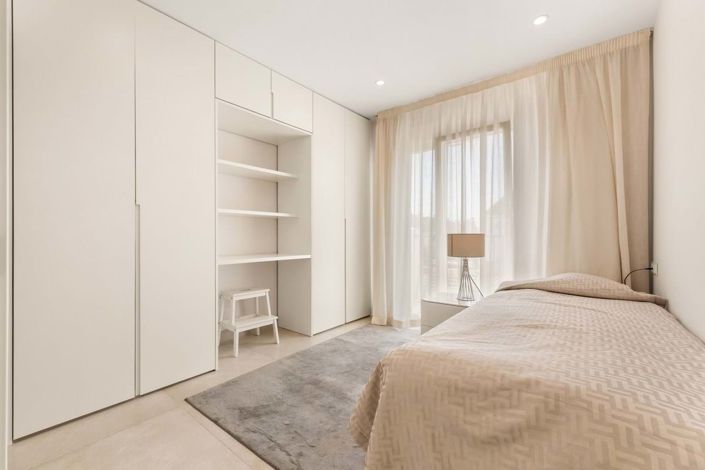 Image No.44-4 Bed Townhouse for sale