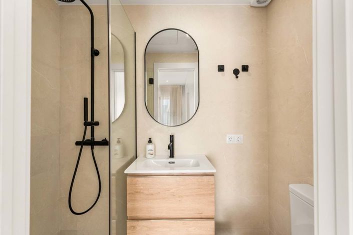 Image No.47-4 Bed Townhouse for sale