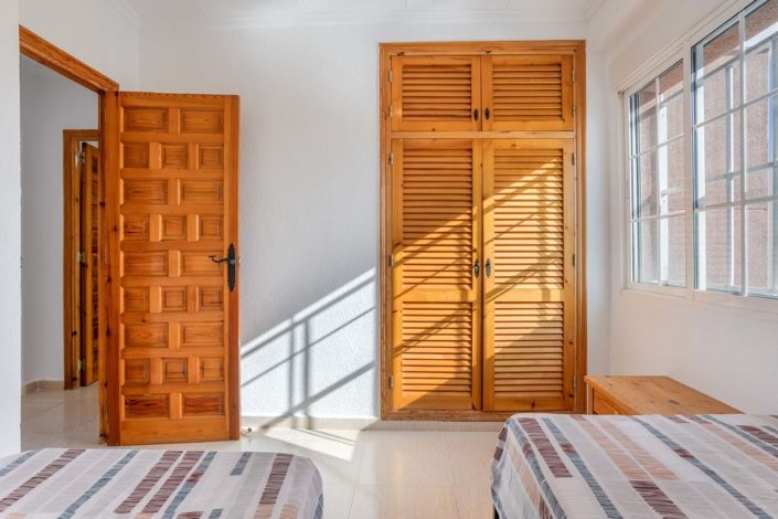 Image No.24-3 Bed Villa for sale