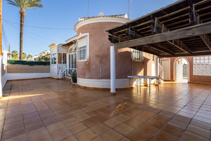 Image No.32-3 Bed Villa for sale