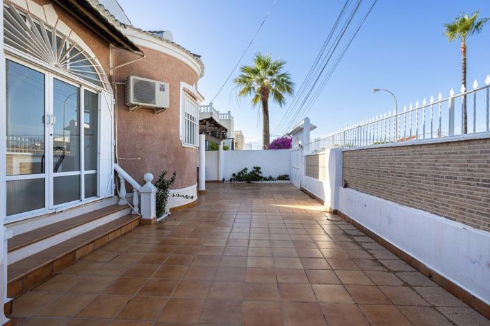 Image No.35-3 Bed Villa for sale