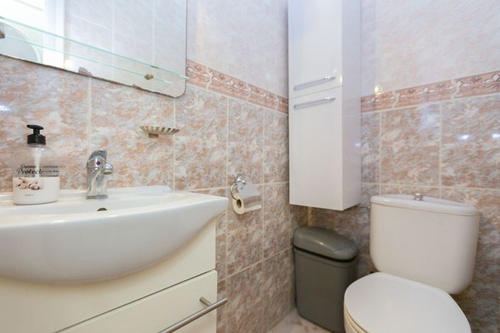 Image No.18-3 Bed Apartment for sale