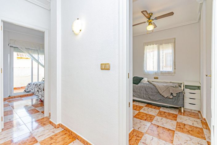 Image No.20-3 Bed Apartment for sale