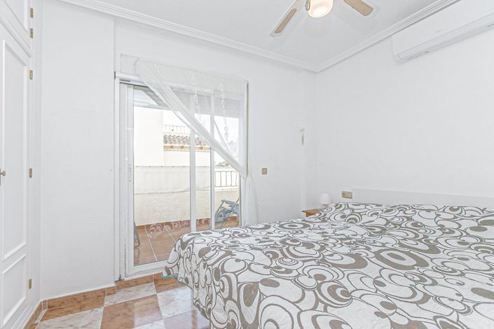 Image No.28-3 Bed Apartment for sale
