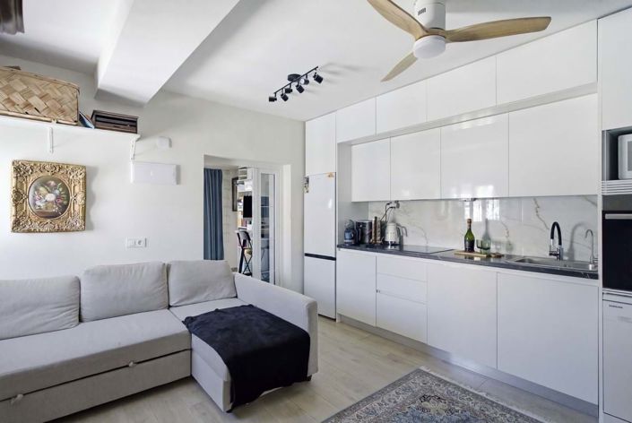 Image No.17-2 Bed Townhouse for sale