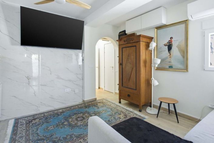 Image No.21-2 Bed Townhouse for sale