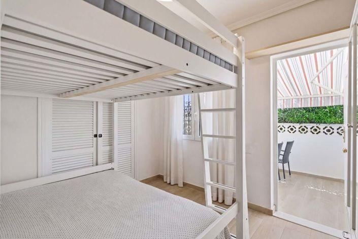 Image No.22-2 Bed Townhouse for sale