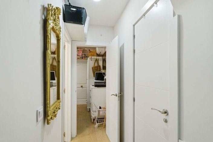 Image No.26-2 Bed Townhouse for sale