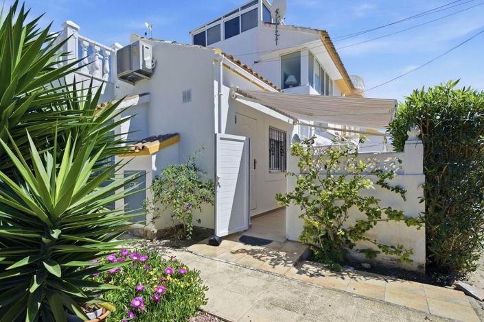 Image No.29-2 Bed Townhouse for sale