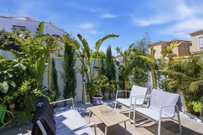 1447-667532-78d1f4f8b6655591b02d22fabb36a692d