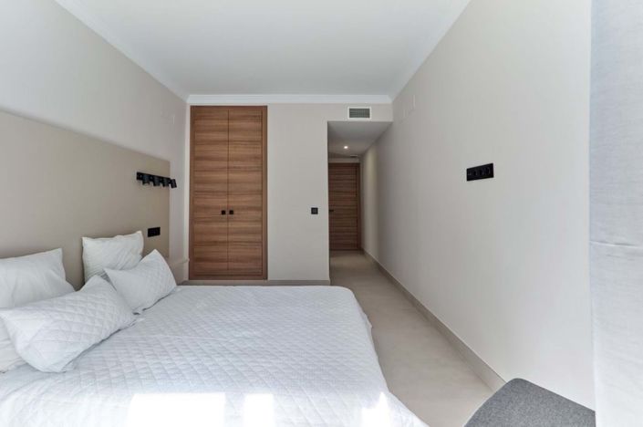 Image No.11-3 Bed Apartment for sale