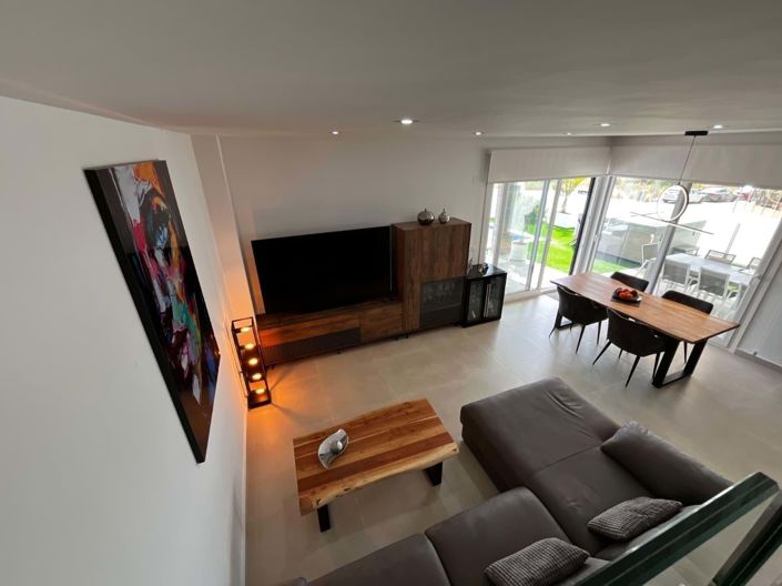 Image No.8-3 Bed Townhouse for sale