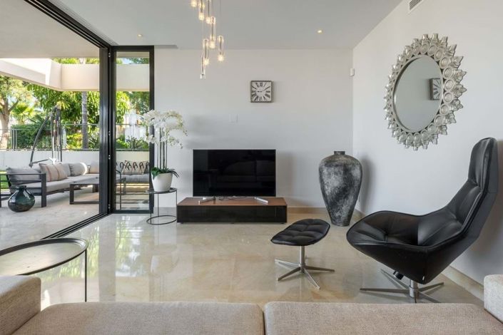 Image No.12-3 Bed Apartment for sale